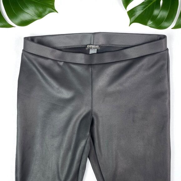 Express Faux Leather Leggings in Matte Black - Picture 8 of 9